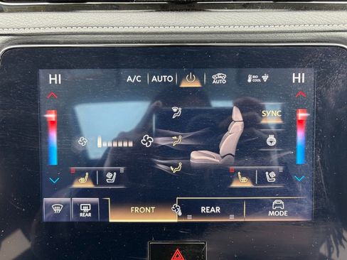 Used 2025 INFINITI QX80 Sensory image 41