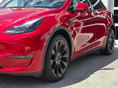 Used 2023 Tesla Model Y Long Range AWD/4WD image 36