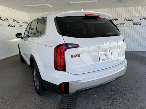 Used 2024 Kia Telluride LX FWD image 2