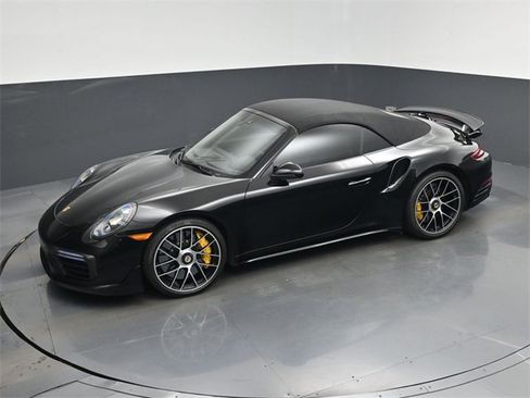 Used 2019 Porsche 911 Turbo S image 64