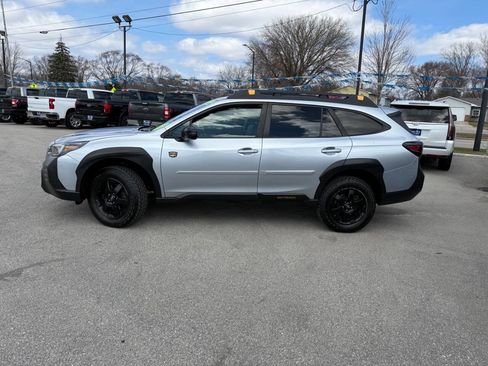 Used 2022 Subaru Outback Wilderness image 9