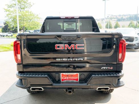Used 2023 GMC Sierra 1500 AT4 w/ AT4 Premium Package AWD/4WD image 6