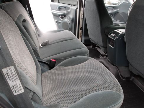 Used 1998 Ford Expedition XLT AWD/4WD image 13