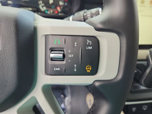 Used 2024 Land Rover Defender 130 S image 18