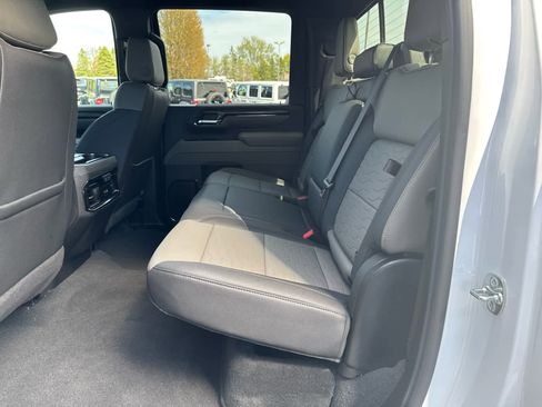 Used 2026 Chevrolet Silverado 2500 ZR2 AWD/4WD image 15