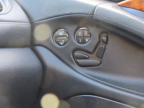 Used 2003 Mercedes-Benz SL 500 image 44