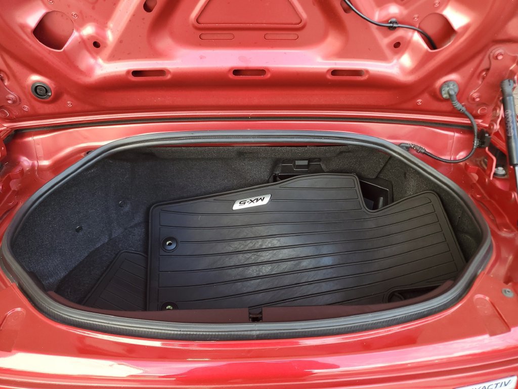 Used 2017 MAZDA MX-5 Miata RF Grand Touring RWD image 11