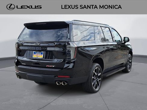 Used 2026 Chevrolet Suburban RST w/ Comfort Package RWD image 5