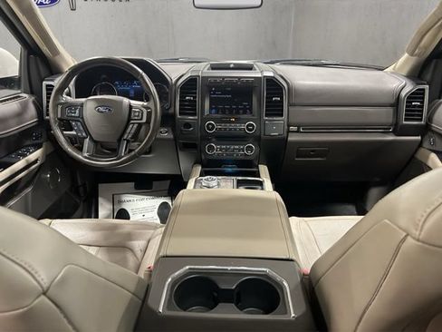 Used 2018 Ford Expedition Limited w/ Equipment Group 302A AWD/4WD image 2