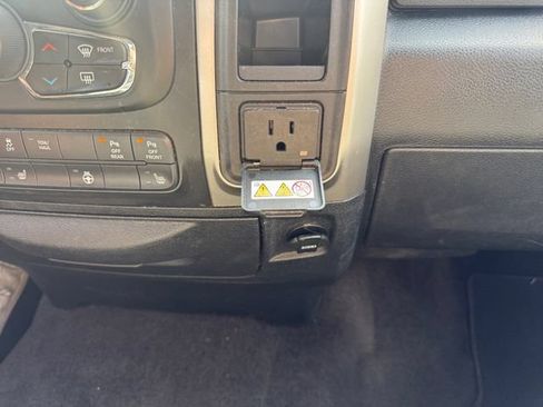 Used 2018 RAM 1500 Big Horn AWD/4WD image 18
