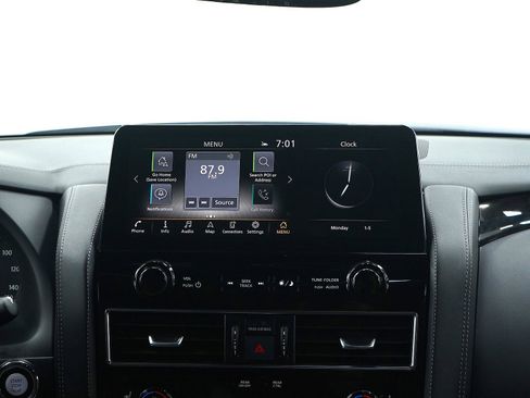 Used 2024 INFINITI QX80 Premium Select image 18