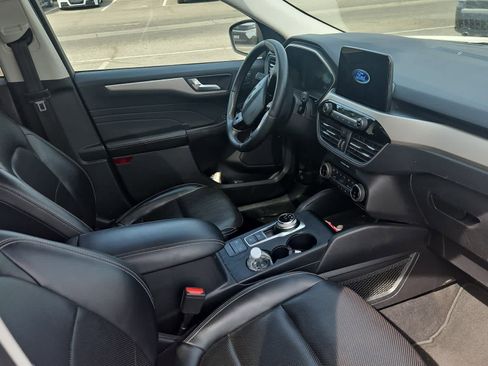 Used 2022 Ford Escape SEL w/ Technology Package image 13