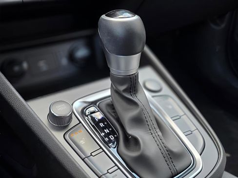 Used 2023 Hyundai Kona SEL w/ Convenience Package image 35