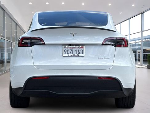 Used 2022 Tesla Model Y Performance AWD/4WD image 5