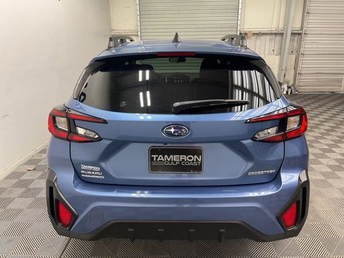 Used 2024 Subaru Crosstrek 2.0i Premium image 5