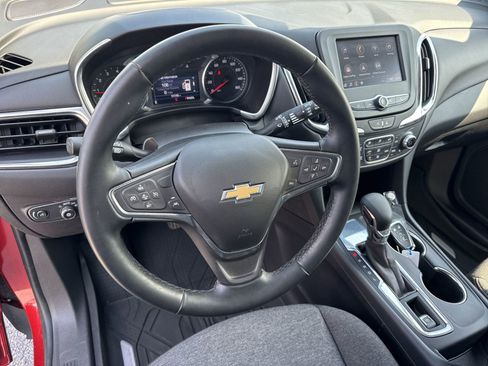Used 2024 Chevrolet Equinox LT image 18