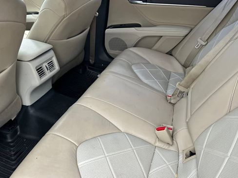 Used 2018 Toyota Camry XLE w/ Audio Package image 5