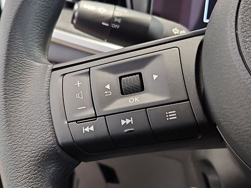 New 2026 Nissan Kicks SV w/ Charging Package image 14