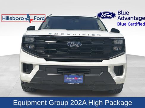 Certified 2025 Ford Expedition Max Active AWD/4WD image 3