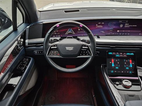 New 2025 Cadillac Escalade IQ Luxury 2 AWD/4WD image 14