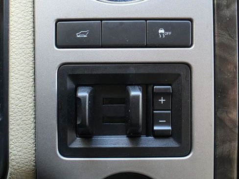 Used 2017 Ford Expedition EL Limited image 26