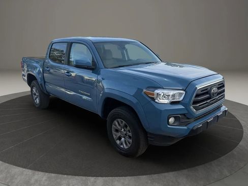 Used 2019 Toyota Tacoma SR5 RWD image 7