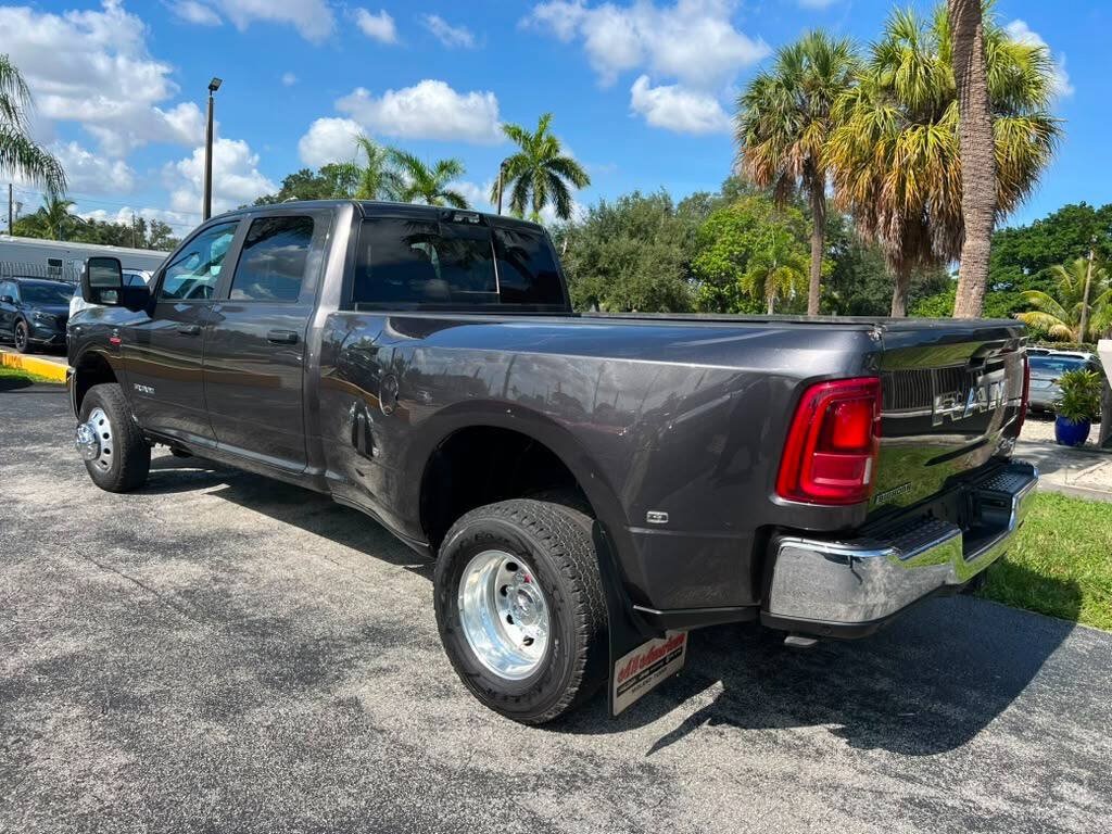 Used 2025 RAM 3500 Big Horn AWD/4WD image 7