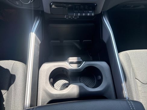 Certified 2025 RAM 1500 Big Horn image 24