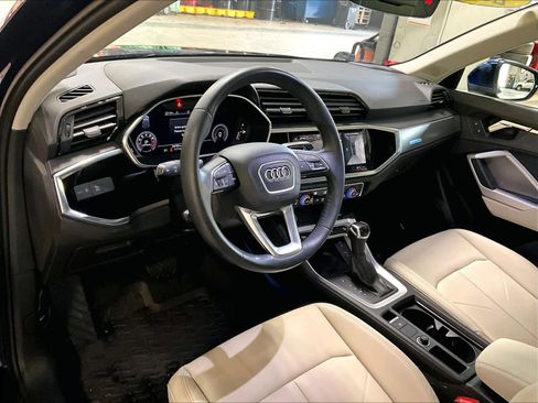 Used 2022 Audi Q3 2.0T Premium Plus image 8
