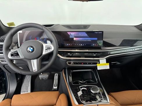 New 2027 BMW X7 xDrive40i w/ M Sport Package AWD/4WD image 13