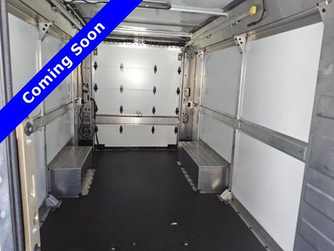 Used 2024 Chevrolet Brightdrop 600 w/ Commercial Equipment Package AWD/4WD image 2