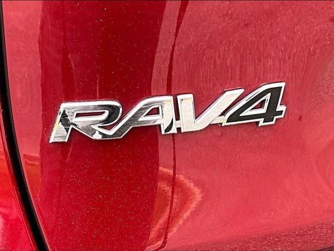 Used 2023 Toyota RAV4 XLE w/ Convenience Package AWD/4WD image 31