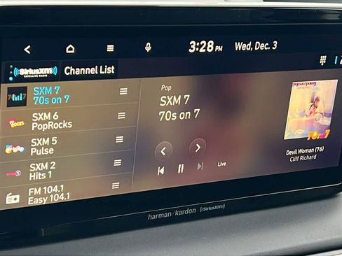 Used 2023 Hyundai Santa Fe Limited w/ Cargo Package image 15