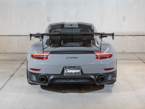 Certified 2019 Porsche 911 GT2 RS RWD image 6