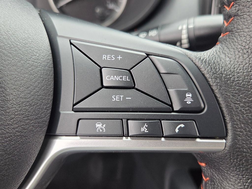 New 2025 Nissan Versa SR w/ Trunk Package FWD image 23