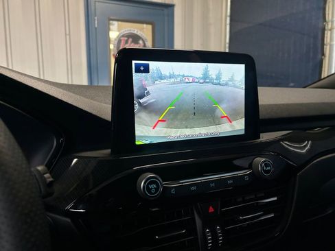 Used 2025 Ford Escape ST-Line image 19