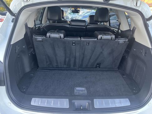 Used 2017 INFINITI QX60 Luxe w/ Deluxe Technology Package image 17
