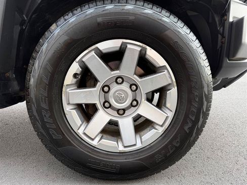 Used 2014 Toyota FJ Cruiser 4WD w/ Convenience Package image 53