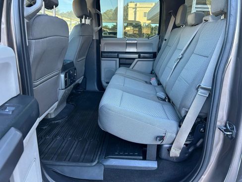 Used 2019 Ford F250 XLT w/ XLT Premium Package image 12