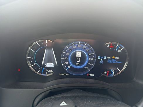 Used 2018 Cadillac Escalade Premium Luxury image 15