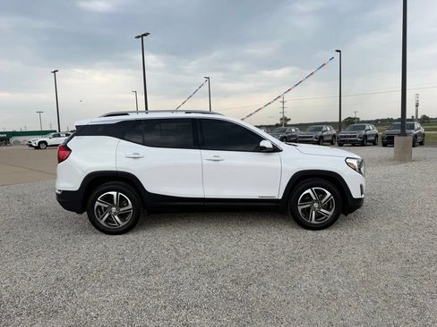 Used 2020 GMC Terrain SLT FWD image 2