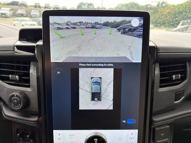 Used 2022 Ford F150 Lightning Platinum AWD/4WD image 36