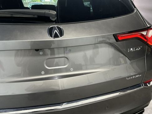 Used 2024 Acura MDX w/ Technology Package AWD/4WD image 10