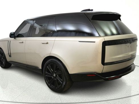 Used 2023 Land Rover Range Rover Autobiography AWD/4WD image 5