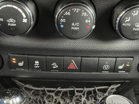 Used 2017 Jeep Wrangler Unlimited Sahara w/ Max Tow Package image 27