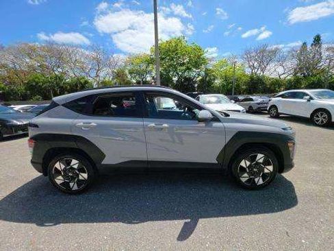 Used 2024 Hyundai Kona SEL FWD image 5