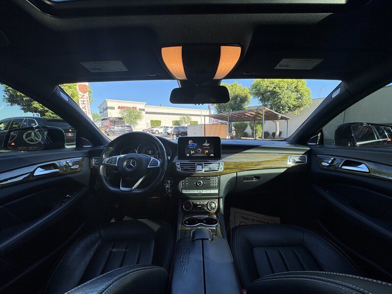 Used 2015 Mercedes-Benz CLS 400 image 33