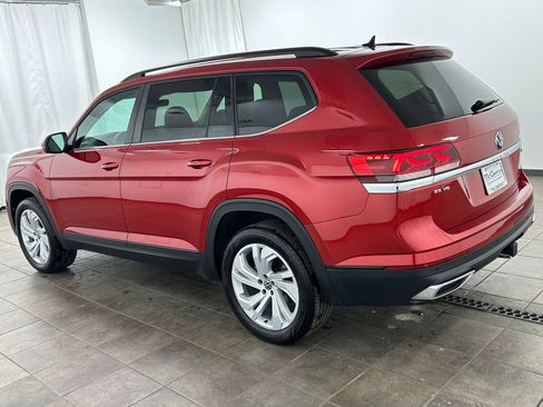 Used 2023 Volkswagen Atlas SE AWD/4WD image 3