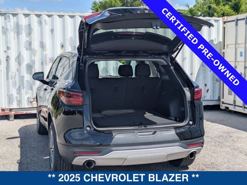 Used 2025 Chevrolet Blazer LT FWD image 14