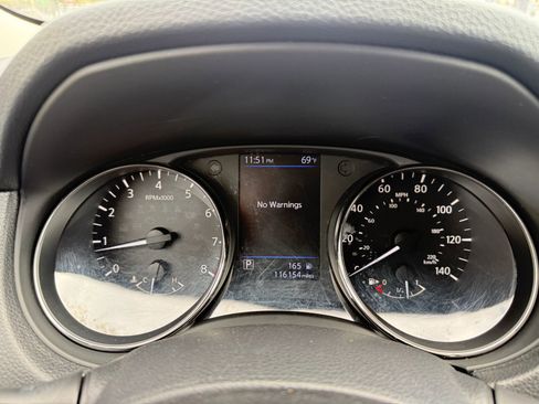 Used 2018 Nissan Rogue S image 24